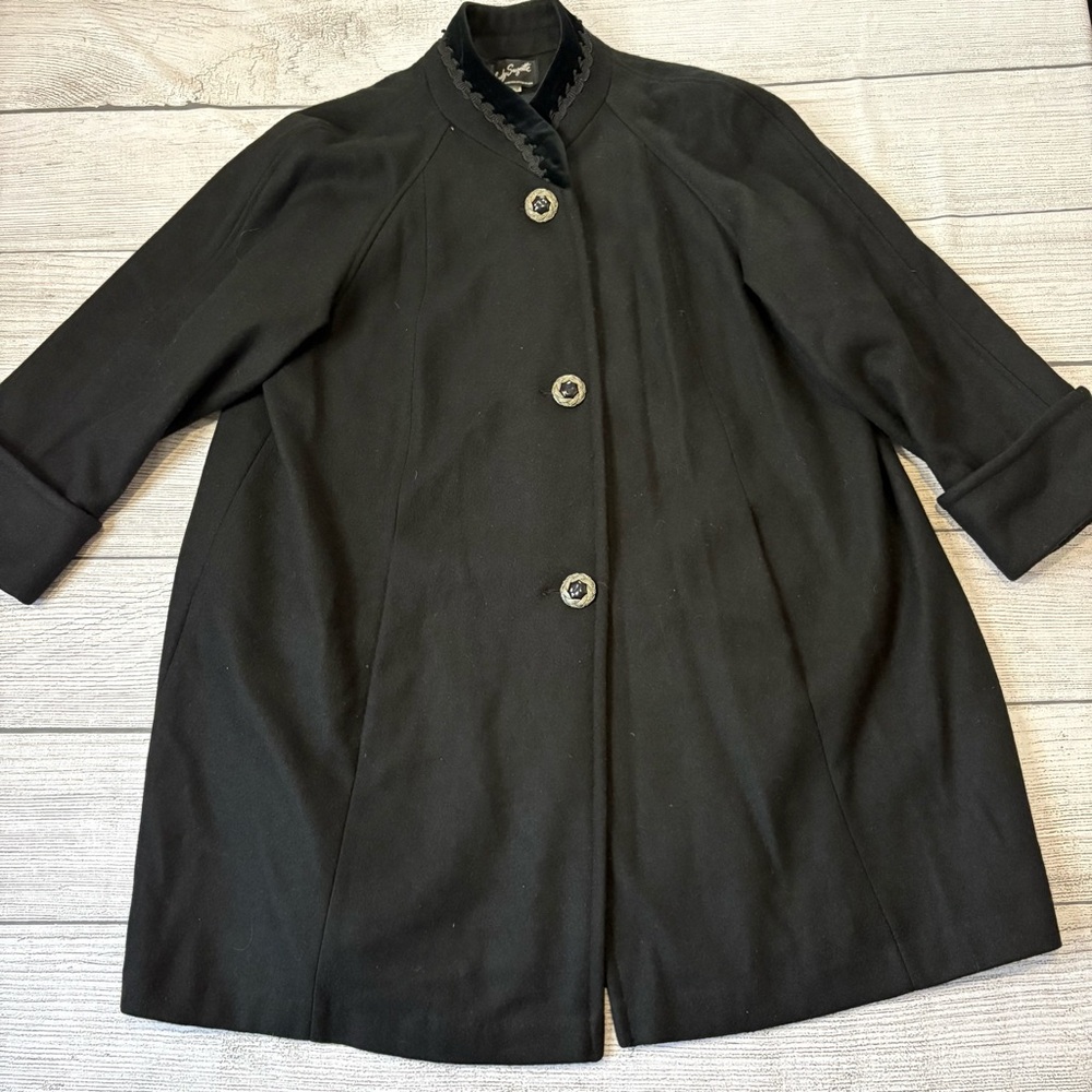 Vintage 80s Lady Suzette Women's Black Wool Swing Coat Velvet Trim Silver Button